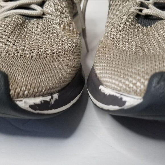Nike running shoe taupe size 10 - Picture 3 of 7